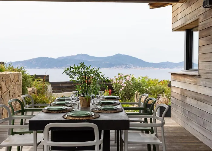 Villa Aria, Piscine, Vue 120 M2 Confort - 4 Personnes *